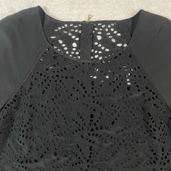 Rebecca Taylor Short Sleeve Hi Low Hem Silk Eyelet T-Shirt Black Women's Size 6 - Picture 3 of 8